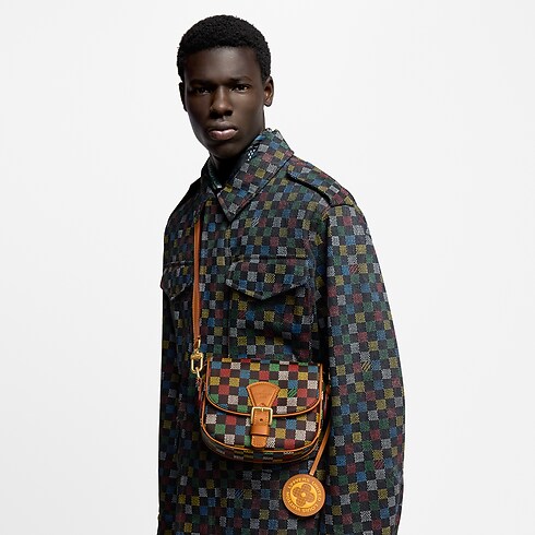 Montsouris Messenger PM Damier Ebene Canvas in Bags and Small Leather Goods's Men Bags Newness collections by Louis Vuitton (Product zoom)