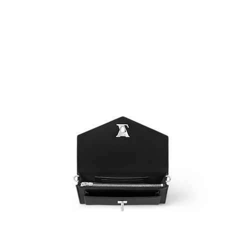 Mylockme Chain Pochette Lockme Leather in Women's Wallets and Small Leather Goods All Wallets and Small Leather Goods collections by Louis Vuitton (Product zoom)