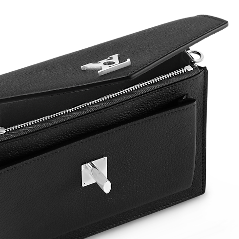 Mylockme Chain Pochette Lockme Leather in Women's Wallets and Small Leather Goods All Wallets and Small Leather Goods collections by Louis Vuitton (Product zoom)