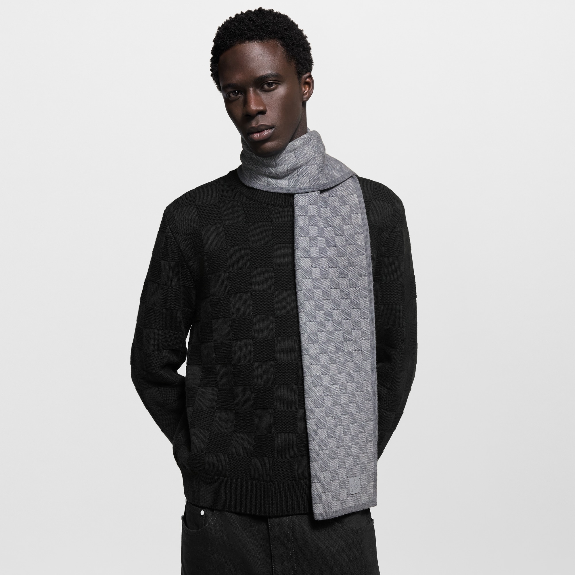Neo Petit Damier Scarf S00 in Men