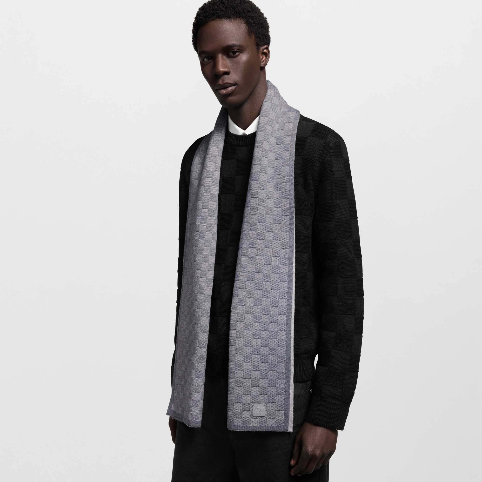 Neo Petit Damier Scarf S00 in Men