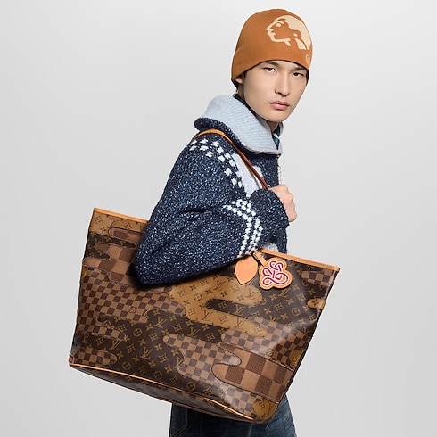 Nevereverfull Other Canvas in Bags and Small Leather Goods's Men Bags LV Icons collections by Louis Vuitton (Product zoom)