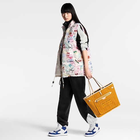 Neverfull Bandoulière Inside Out MM Monogram Canvas in Bags and Small Leather Goods's Women Bags LV Icons collections by Louis Vuitton (Product zoom)