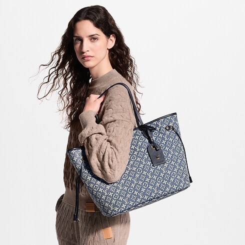 Neverfull MM G82 in Bags and Small Leather Goods's Women Bags LV Icons collections by Louis Vuitton (Product zoom)