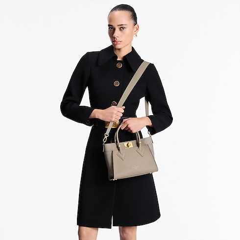 On My Side PM Tote Bag Autres High End in Women's Handbags Handbags collections by Louis Vuitton (Product zoom)