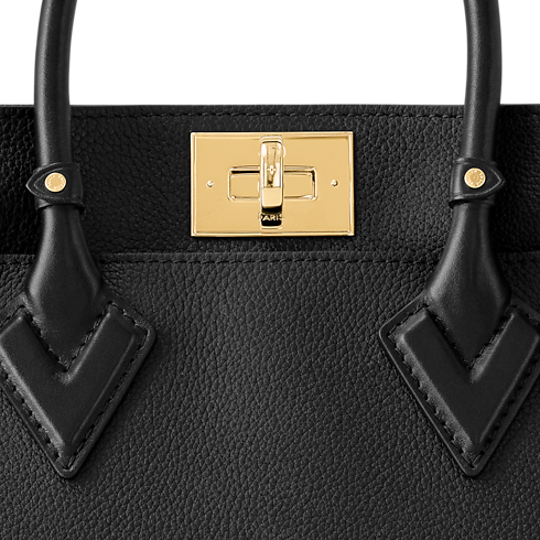 On My Side PM Tote Bag Autres High End in Women's Handbags Handbags collections by Louis Vuitton (Product zoom)