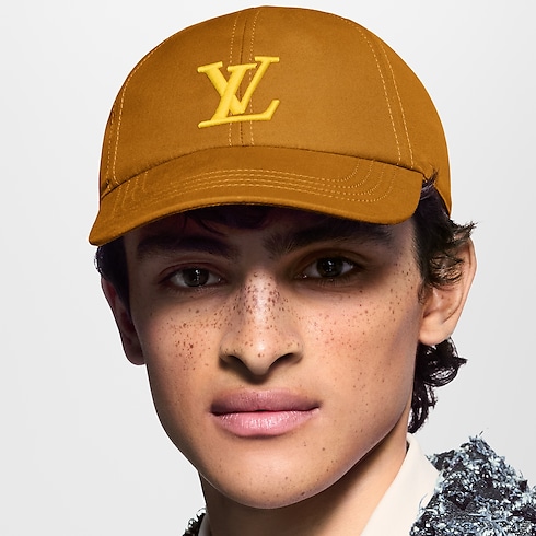 Only LV Cap S00 in Men's Accessories Hats, Beanies and Gloves collections by Louis Vuitton (Product zoom)