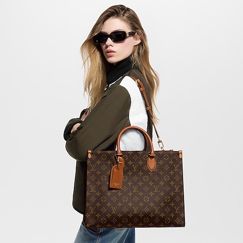 OnTheGo Organizer Monogram Canvas in Bags and Small Leather Goods's Women Bags LV Icons collections by Louis Vuitton (Product zoom)
