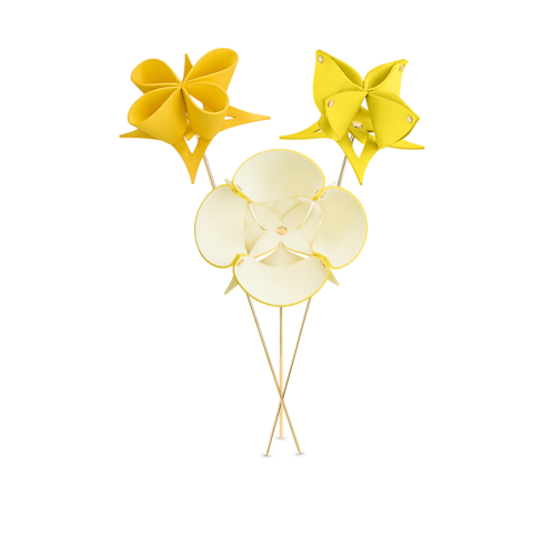 Origami Flowers By Atelier Oï in Trunks, Travel and Home's Home and Art of Dining Decoration collections by Louis Vuitton (Product zoom)