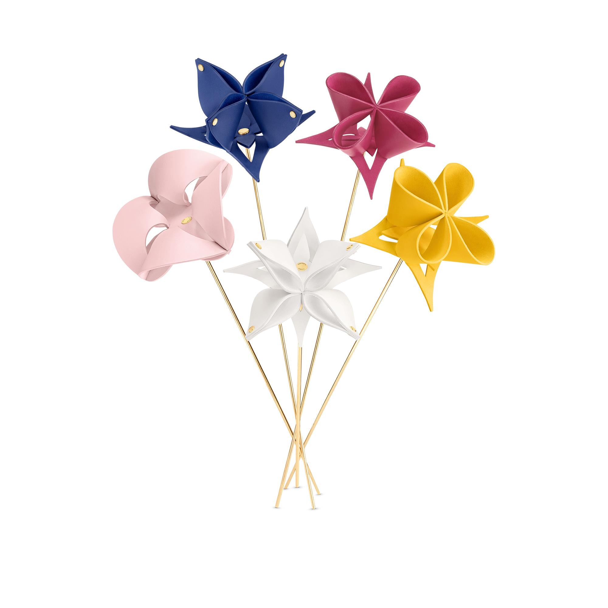 Origami Flowers By Atelier Oï  in Trunks, Travel and Home