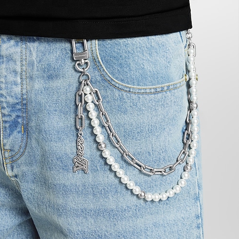 Pearls Chain Belt and Bag Charm S00 in Men's Accessories Key Holders and Bag Charms collections by Louis Vuitton (Product zoom)