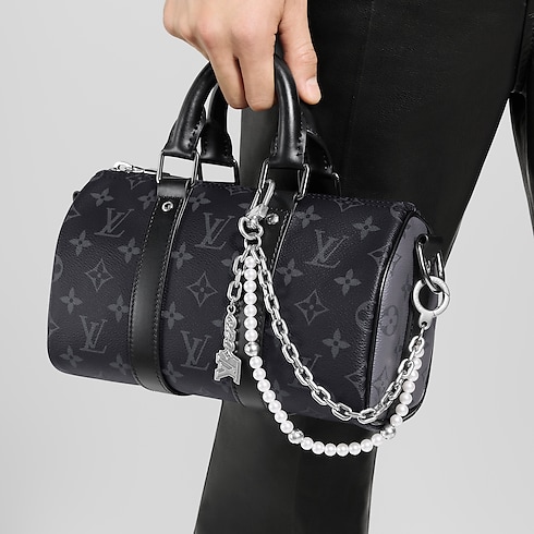 Pearls Mini Chain Belt S00 in Men's Accessories Key Holders and Bag Charms collections by Louis Vuitton (Product zoom)