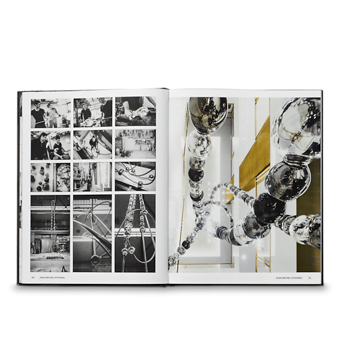 Peter Marino Art Architecture in Trunks, Travel and Home's Library Hard Cover Books collections by Louis Vuitton (Product zoom)