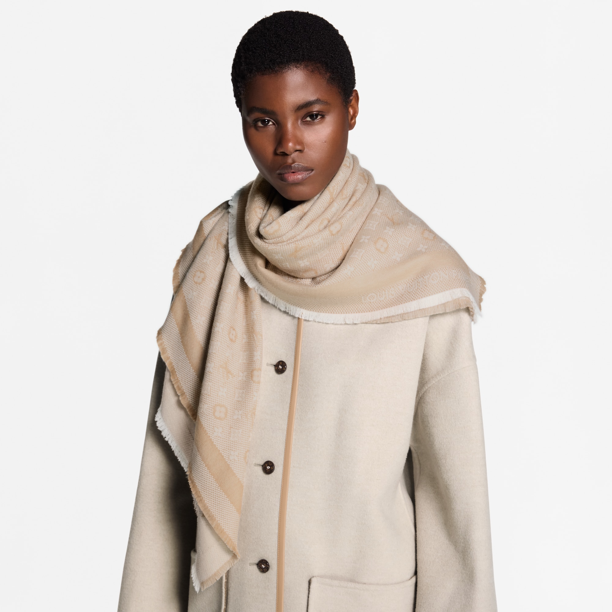 Petit Natte Shawl S00 in Women