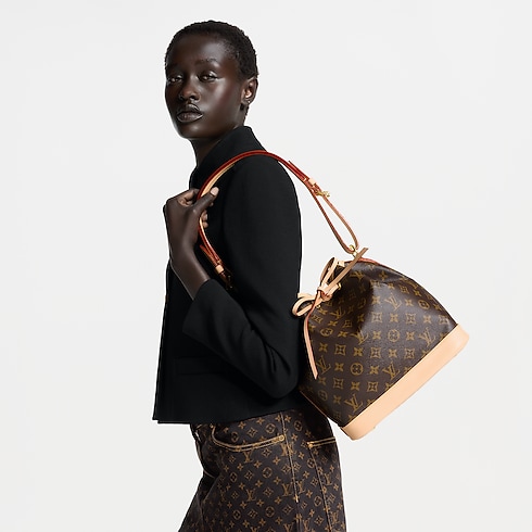 Petit Noé Monogram Canvas in Women's Handbags Handbags collections by Louis Vuitton (Product zoom)
