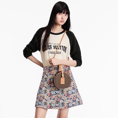 Petite Boite Chapeau Monogram Canvas in Women's Handbags Handbags collections by Louis Vuitton (Product zoom)