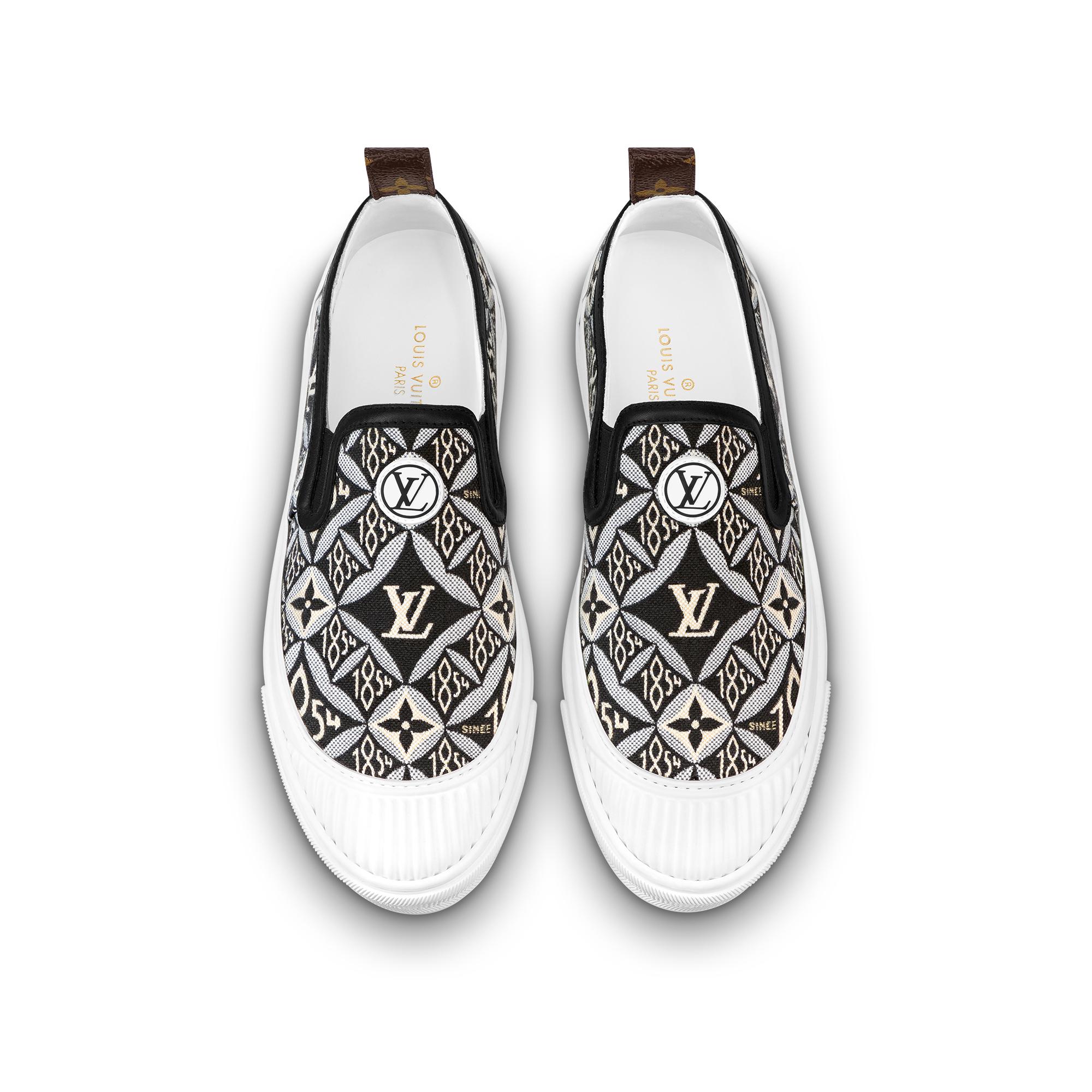 lv slip on