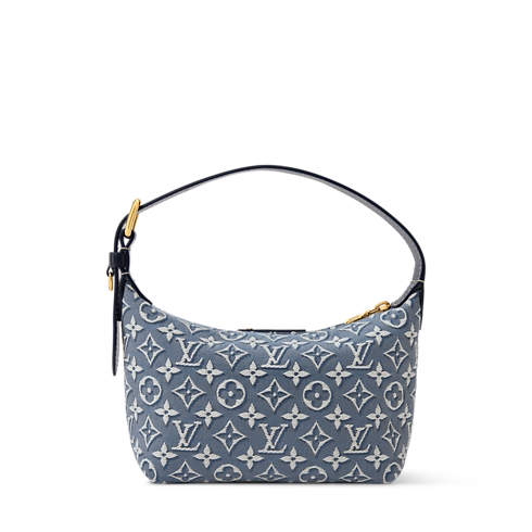 Pochette Hills G82 in Women's Wallets and Small Leather Goods Nano Bags and Chain Wallets collections by Louis Vuitton (Product zoom)