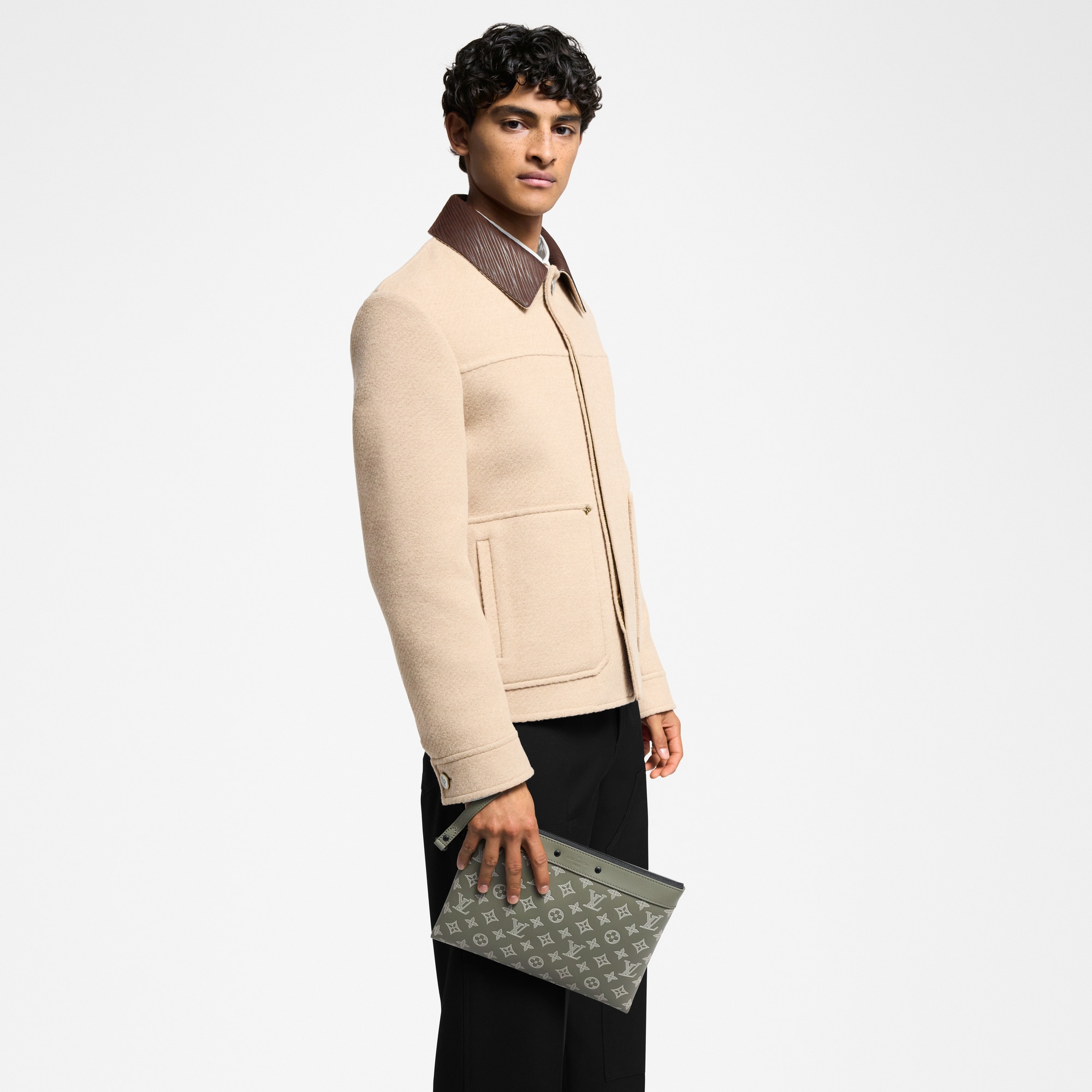 Pochette To-Go Monogram Shadow in Men