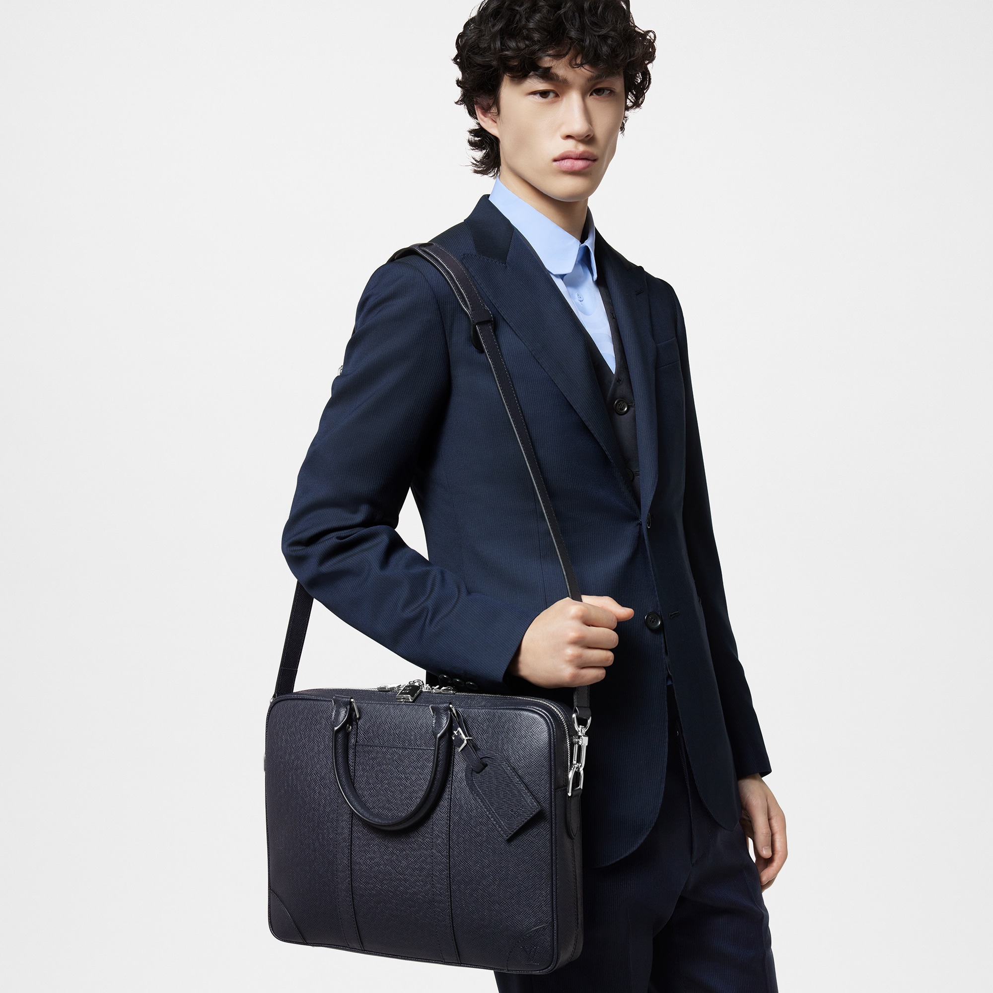Porte Documents Voyage PM Taiga Leather in Men