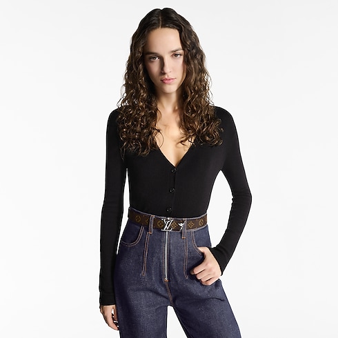 Pretty LV 30mm Reversible Belt Monogram Canvas in Women's Accessories Belts collections by Louis Vuitton (Product zoom)