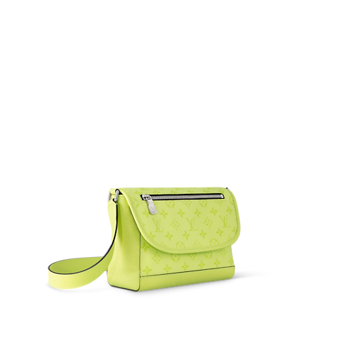 Pulse Messenger Taigarama in Bags and Small Leather Goods's Women Bags New In collections by Louis Vuitton (Product zoom)