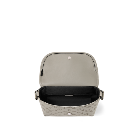 Pulse Messenger Monogram Shadow Leather in Bags and Small Leather Goods's Women Bags New In collections by Louis Vuitton (Product zoom)