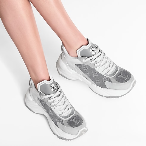 Run 55 Sneaker in Women's Shoes Sneakers collections by Louis Vuitton (Product zoom)