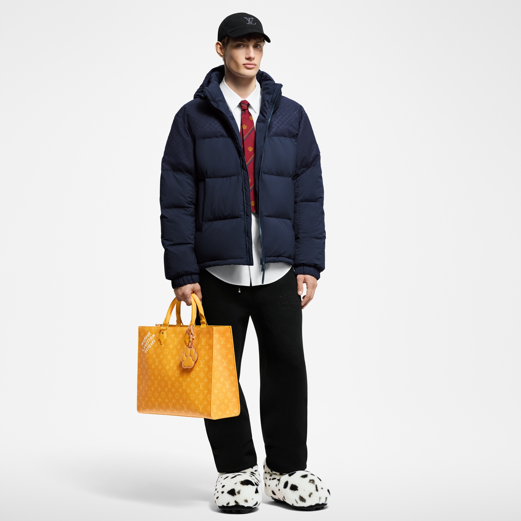 Sac Plat 24H G71 in Bags and Small Leather Goods