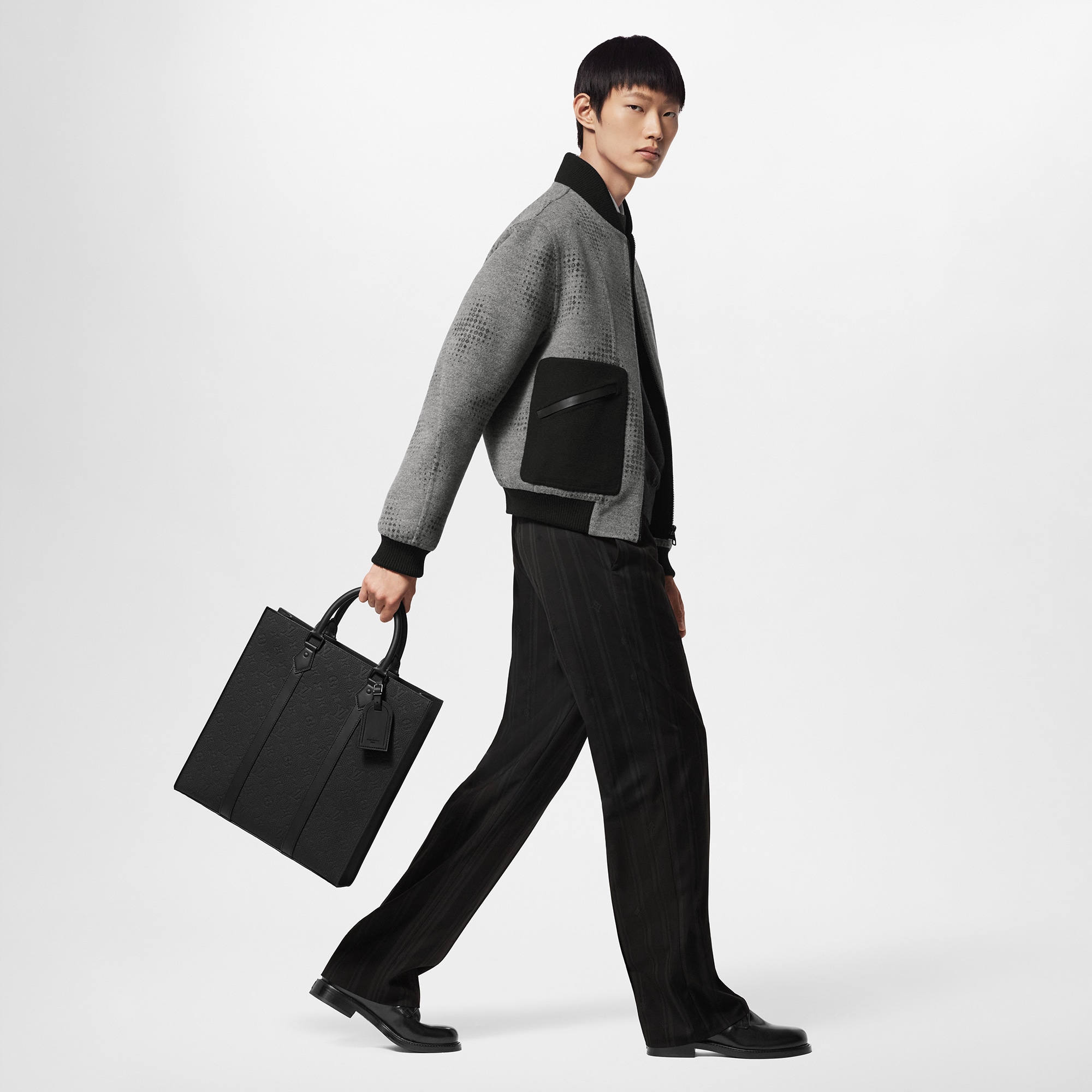 Sac Plat NV Monogram Taurillon Leather in Men