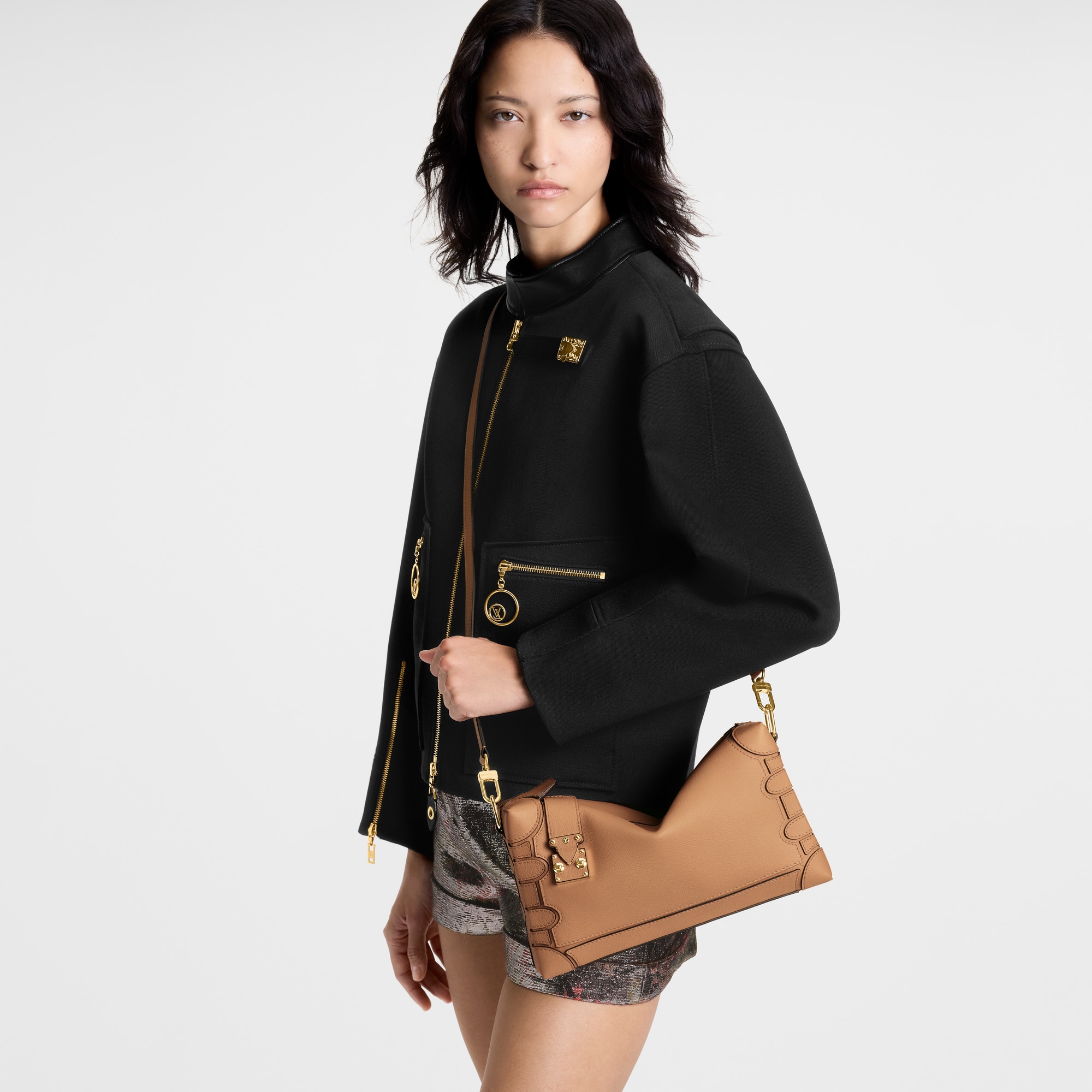 Side Trunk Silhouette Fashion Leather in Bags and Small Leather Goods