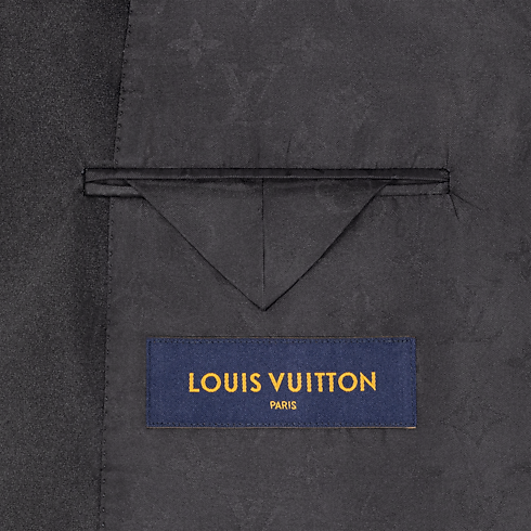 Single-Breasted Velvet Tuxedo Jacket in Men's Ready-to-Wear Blazers and Jackets collections by Louis Vuitton (Product zoom)