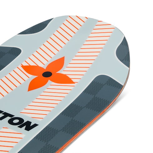 Snowboard in Trunks, Travel and Home's Sport and Games } collections by Louis Vuitton (Product zoom)