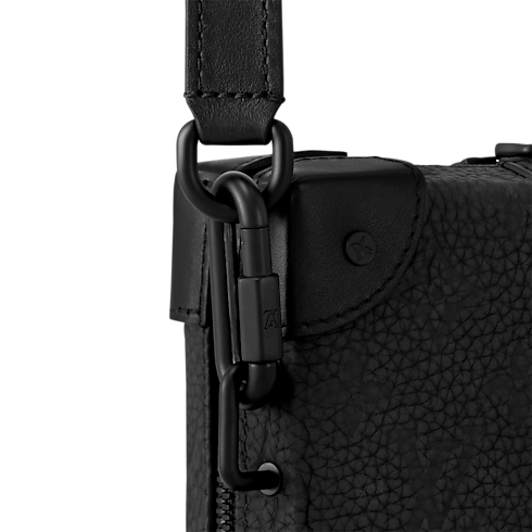 Soft Trunk Wallet Monogram Taurillon Leather in Men's Wallets and Small Leather Goods All Wallets and Small Leather Goods collections by Louis Vuitton (Product zoom)