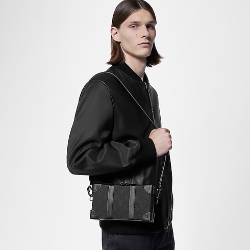 Soft Trunk Wallet Monogram Taurillon Leather in Men's Wallets and Small Leather Goods All Wallets and Small Leather Goods collections by Louis Vuitton (Product zoom)