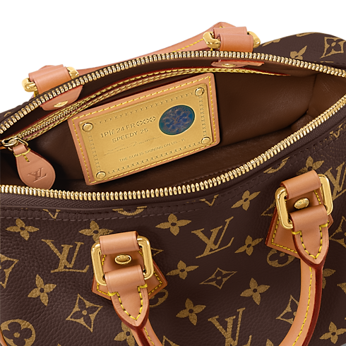 Speedy P9 Bandoulière 25 H40 in Les Extraordinaires's Leather Goods and Travel Speedy P9 collections by Louis Vuitton (Product zoom)