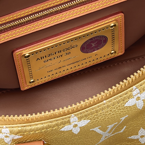 Speedy P9 Bandoulière 30 H40 in Les Extraordinaires's Leather Goods and Travel Speedy P9 collections by Louis Vuitton (Product zoom)