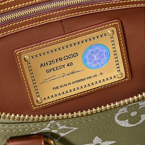 Speedy P9 Bandoulière 40 H40 in Les Extraordinaires's Leather Goods and Travel Speedy P9 collections by Louis Vuitton (Product zoom)