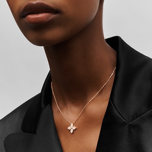 Star Blossom Pendant In Pink Gold And Diamonds in Jewellery's Categories All Fine Jewellery collections by Louis Vuitton (Product zoom)