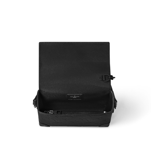 Steamer Wearable Wallet Monogram Taurillon Leather in Men's Bags All Collections collections by Louis Vuitton (Product zoom)