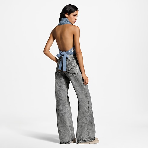 Stonewashed Flare Jeans ambiance view