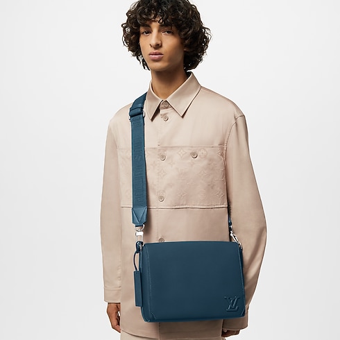 Takeoff Messenger LV Aerogram in New's Holiday Holiday Edit for Him collections by Louis Vuitton (Product zoom)