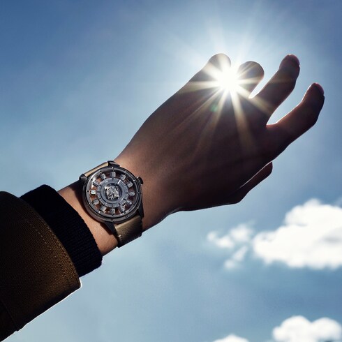 Tambour Taiko Spin Time Air Antipode, Automatic, 42.5mm, White gold in Watches's All Watches } collections by Louis Vuitton