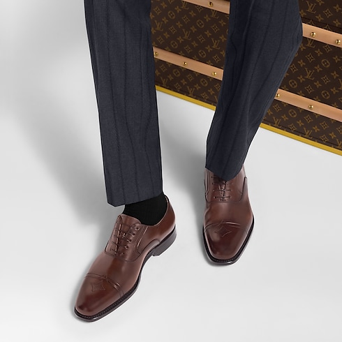 Varenne Richelieu in Men's Shoes Lace-Ups and Buckle Shoes collections by Louis Vuitton (Product zoom)