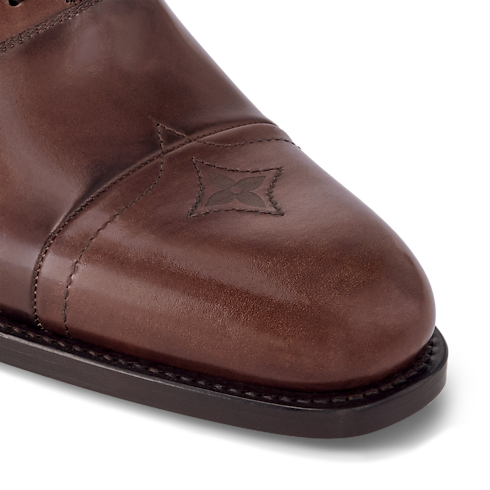 Varenne Richelieu in Men's Shoes Lace-Ups and Buckle Shoes collections by Louis Vuitton (Product zoom)