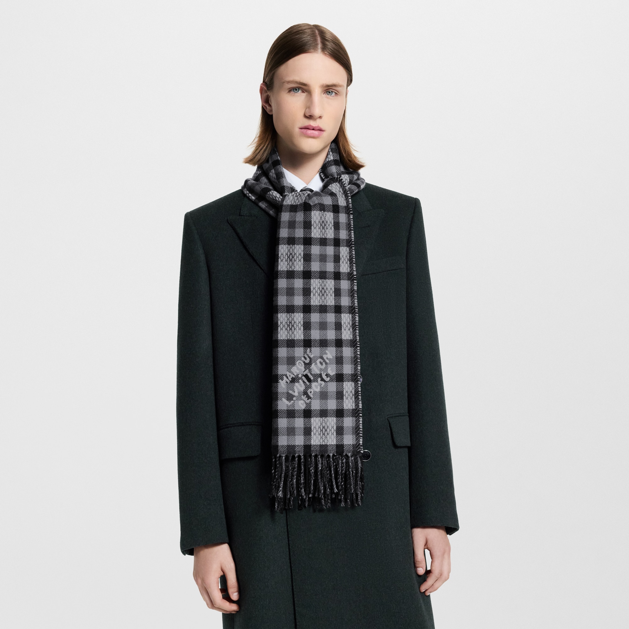 Vichy Damier Scarf S00 in Men