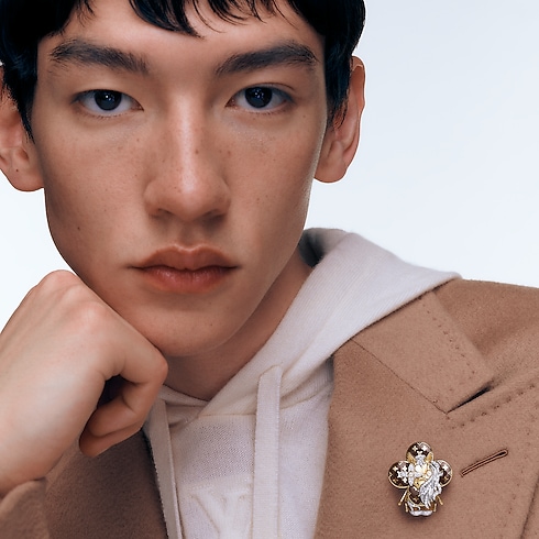 Vivienne Horse Pendant, Yellow Gold, White Gold, Lacquer & Diamonds in Les Extraordinaires's Jewellery Necklaces and Pendants collections by Louis Vuitton (Product zoom)