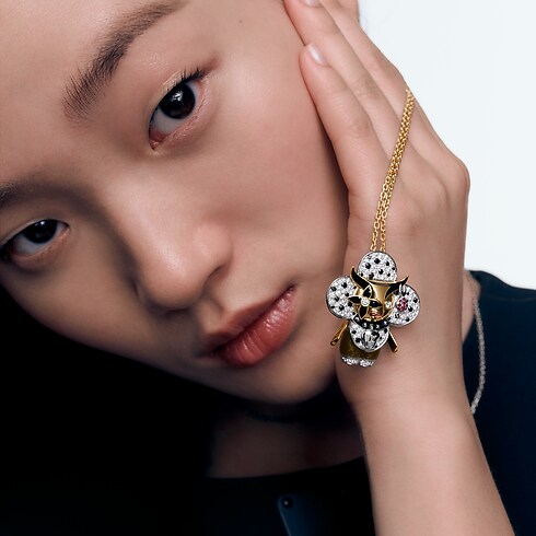 Vivienne Ox Pendant, 3 Golds, Lacquer, Diamonds & Colored Gemstones in Les Extraordinaires's Jewellery Necklaces and Pendants collections by Louis Vuitton (Product zoom)