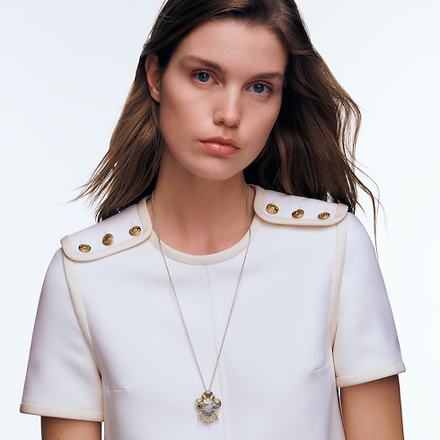 Vivienne Sheep Pendant, Yellow Gold, White Gold, Grey Mother-Of-Pearl, Diamonds & Colored Gemstones in Les Extraordinaires's Jewellery Necklaces and Pendants collections by Louis Vuitton (Product zoom)