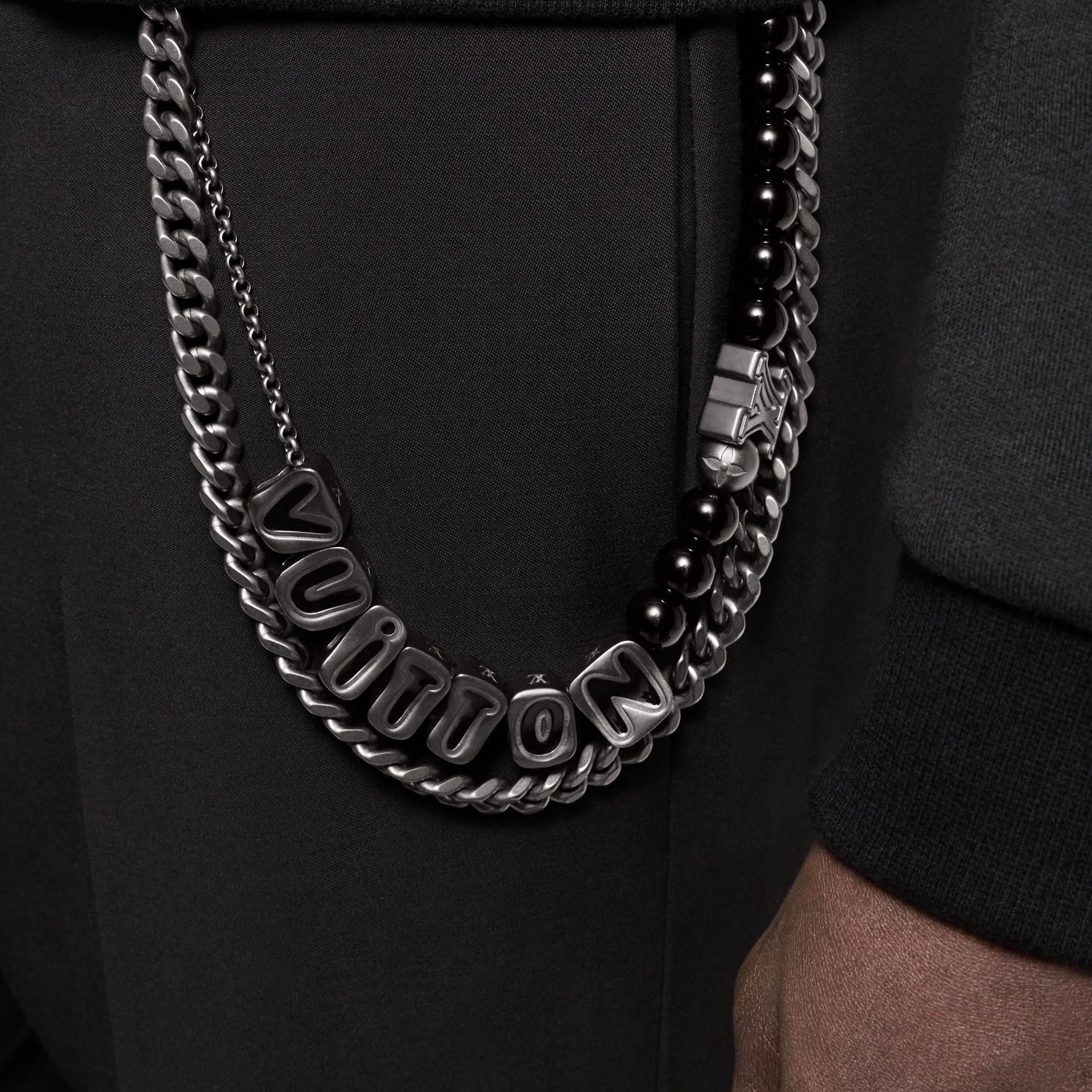 Vuitton Chain Belt S00 in Men